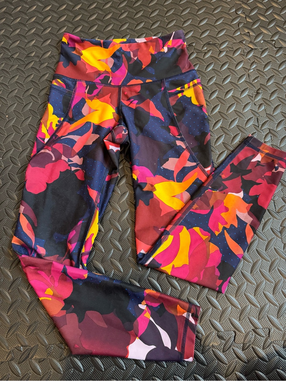 Old Navy active elevate leggings sz XS